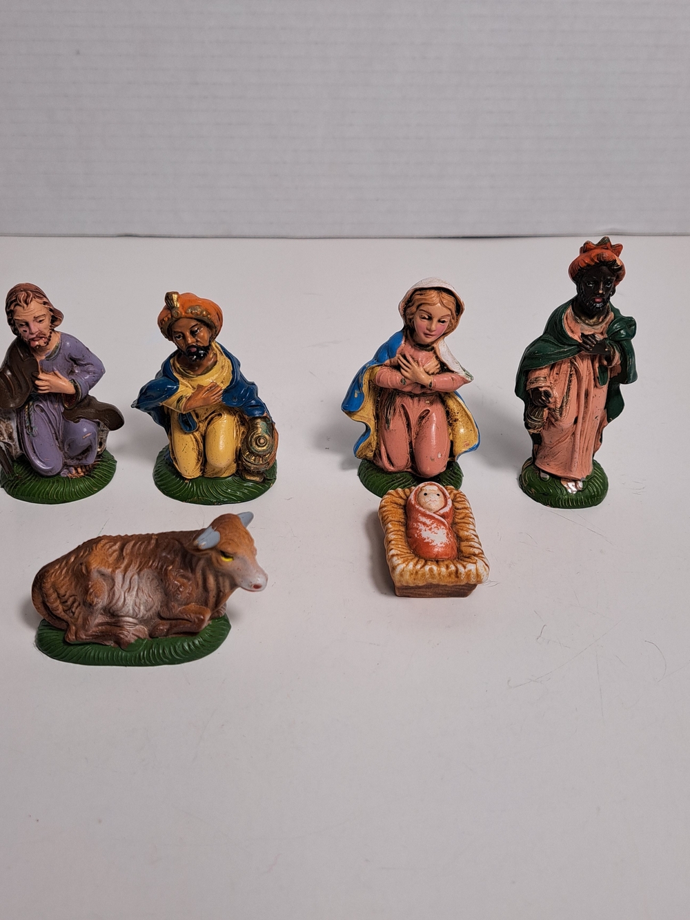 Vintage Nativity Set Christmas Made In Italy 6 Pieces Resin Hard Plastic Rare!